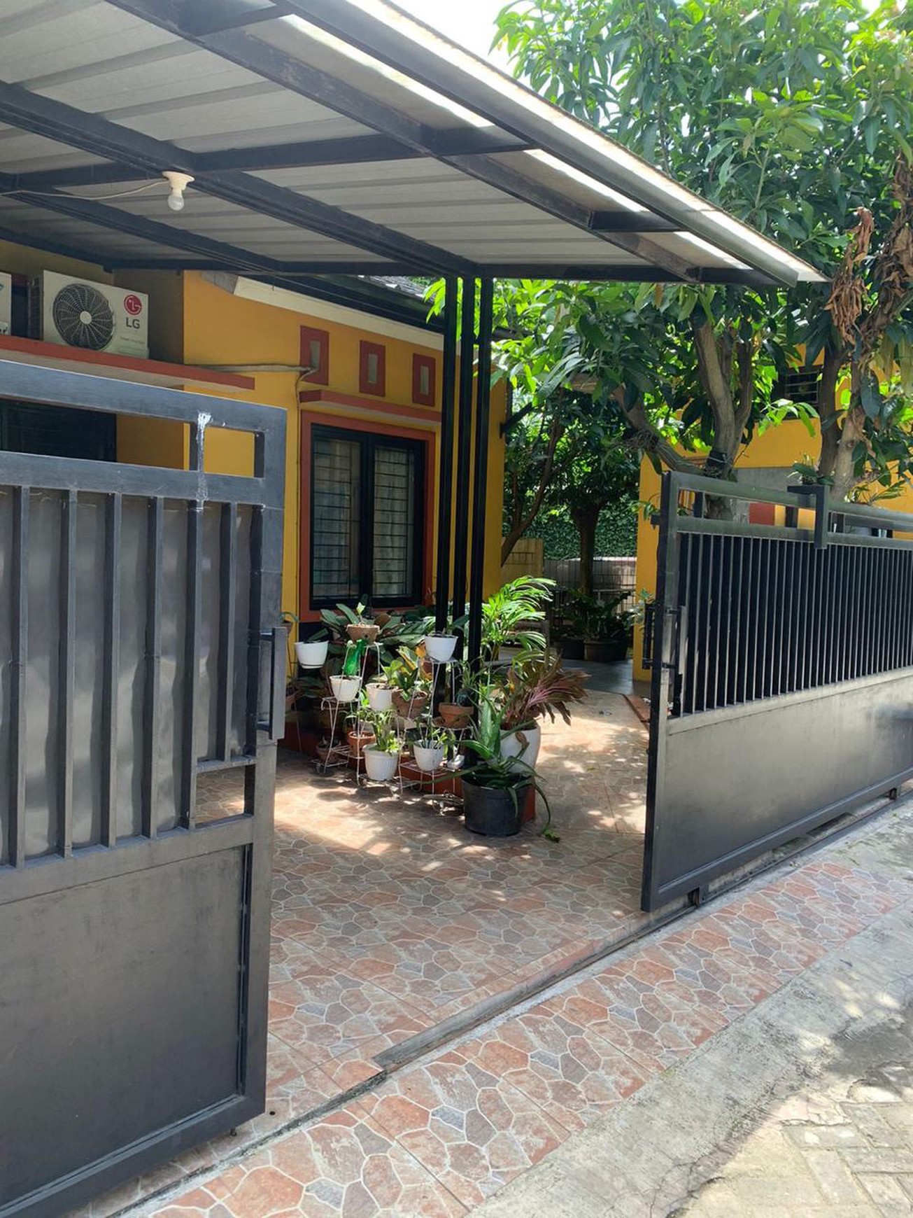 Rumah Hitung Tanah dengan Luas 418 di Bintaro Jaya, Tangerang Selatan