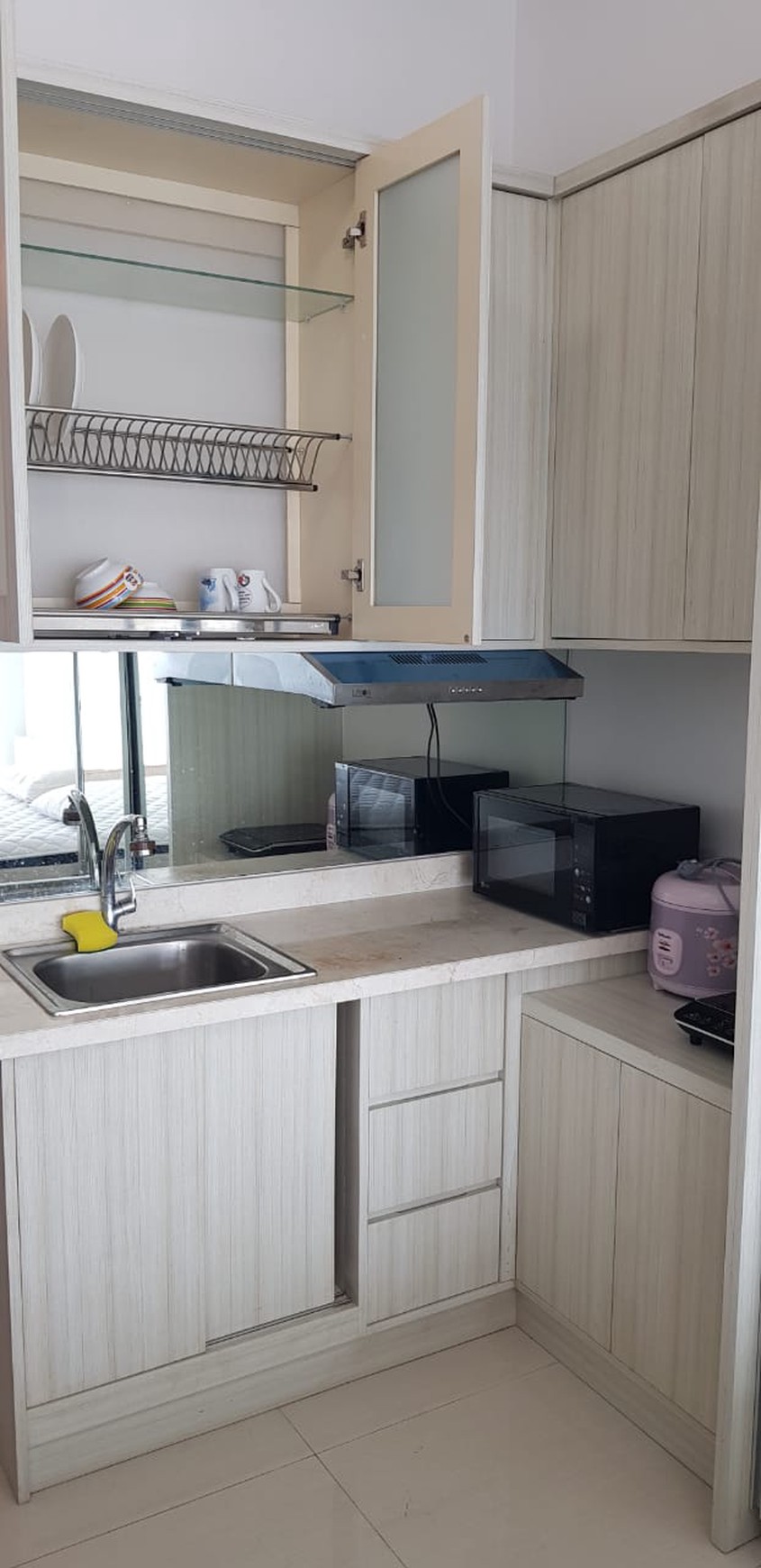 Murah Disewakan Apartemen Anderson Tipe Studio Full Furnished Modern - Lantai 29 - Akses Pakuwon Mall, Ptc, Supermall