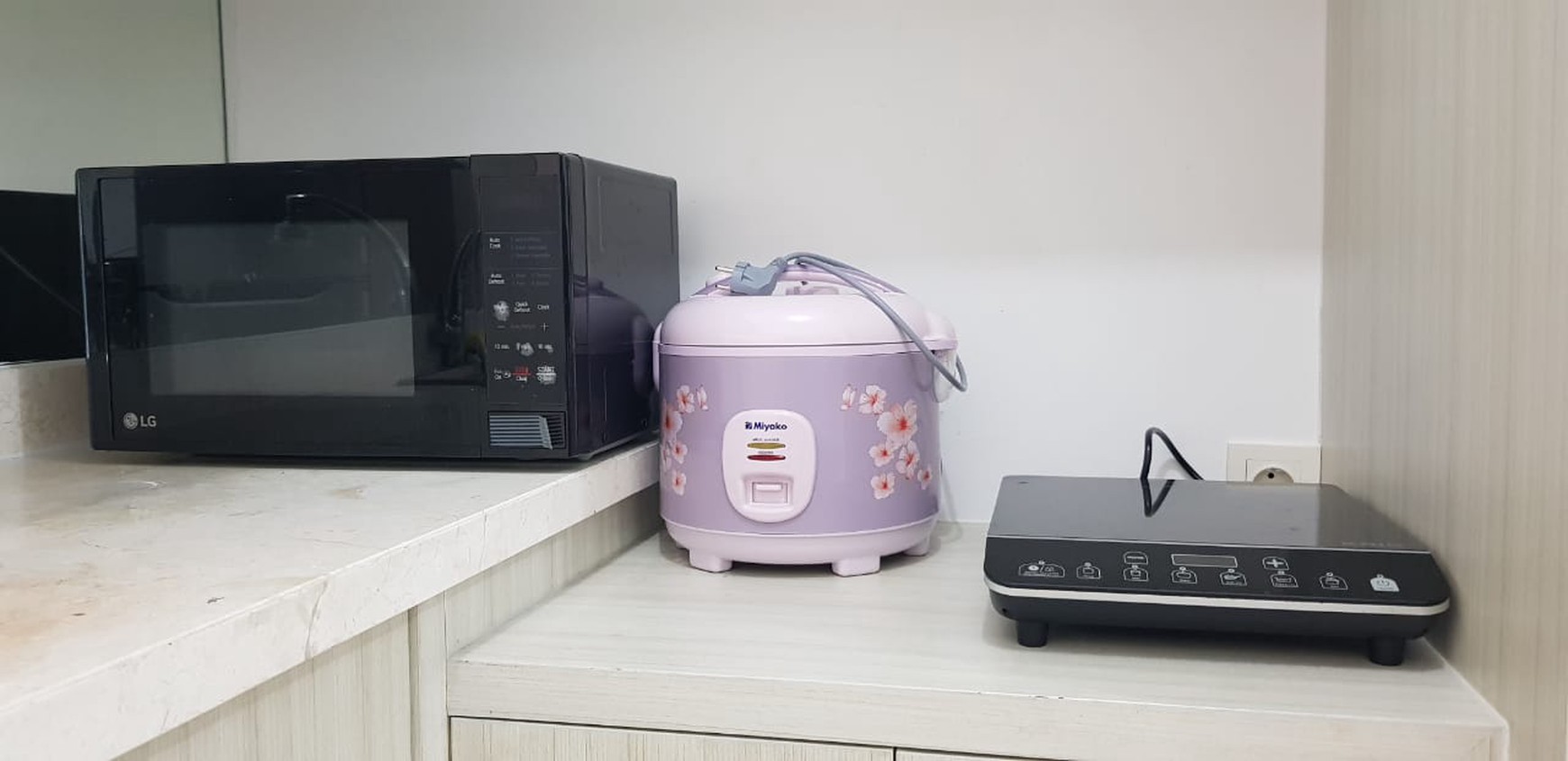 Murah Disewakan Apartemen Anderson Tipe Studio Full Furnished Modern - Lantai 29 - Akses Pakuwon Mall, Ptc, Supermall