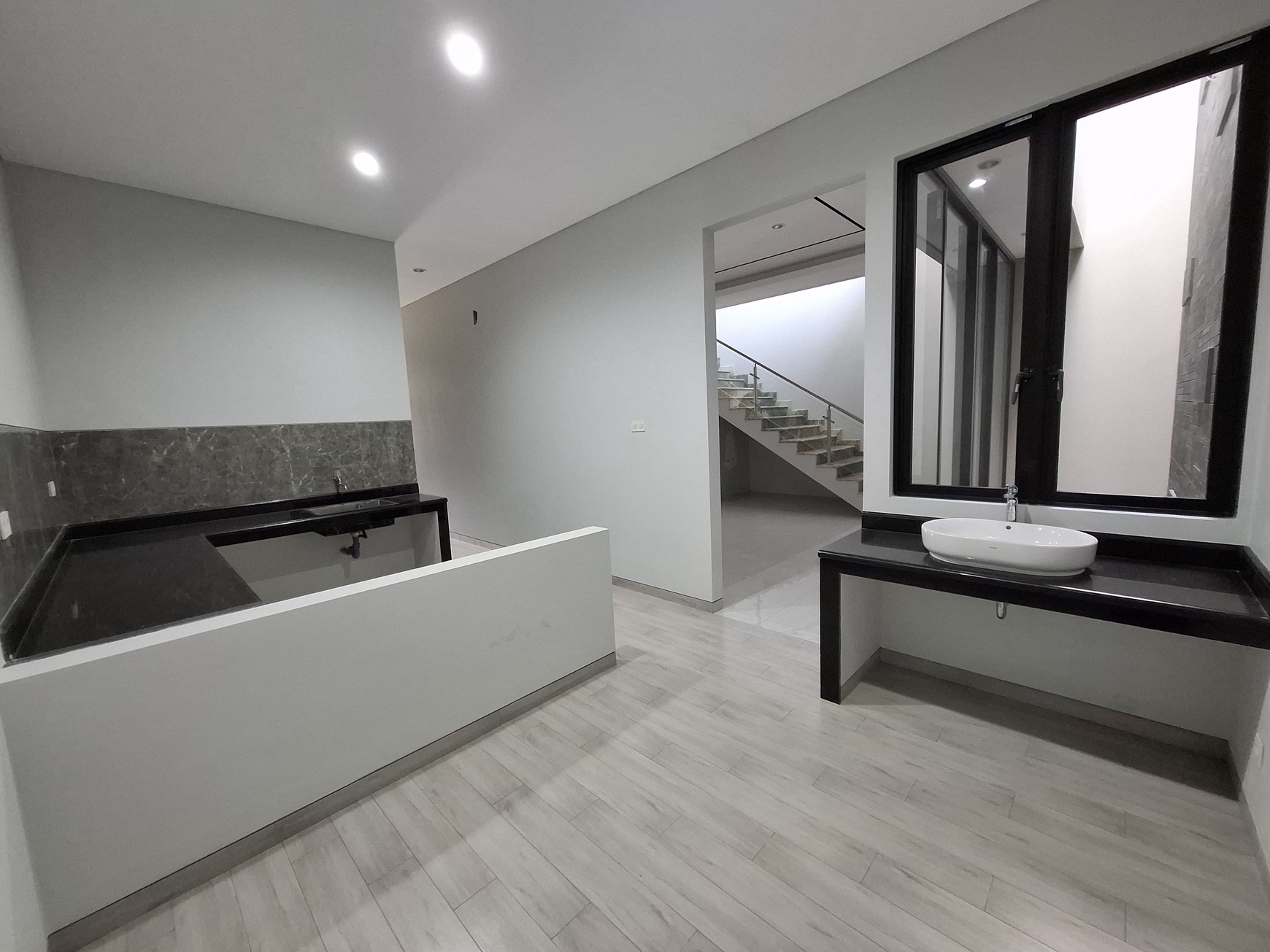 Dijual Rumah Baru Woodland Citraland Surabaya New Baru Modern Mewah Siap Huni Dekat Uc, Hokky Buah, Pasar Modern