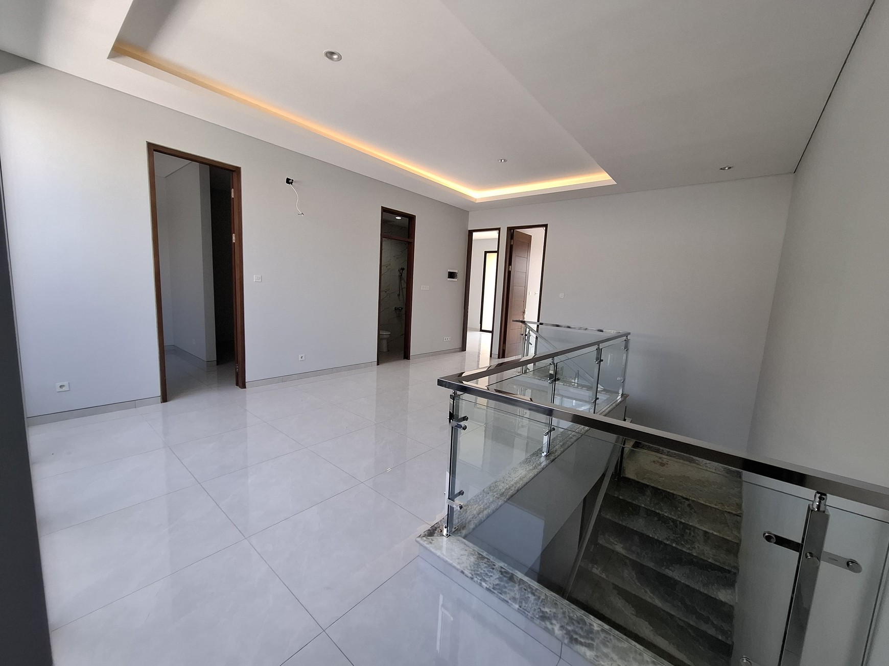 Dijual Rumah Baru Woodland Citraland Surabaya New Baru Modern Mewah Siap Huni Dekat Uc, Hokky Buah, Pasar Modern