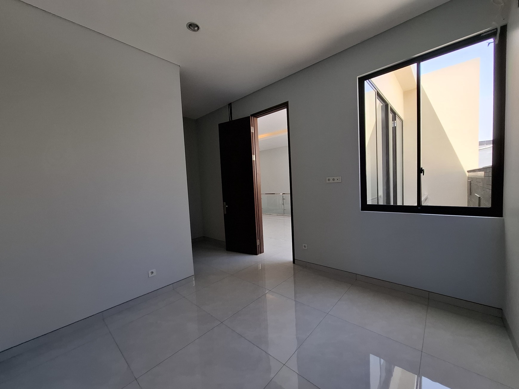 Dijual Rumah Baru Woodland Citraland Surabaya New Baru Modern Mewah Siap Huni Dekat Uc, Hokky Buah, Pasar Modern