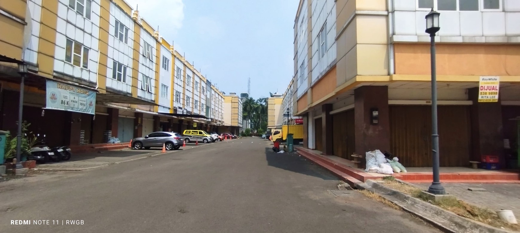 Jual Cepat Gandeng Hook Ruko Golden Boulevard BSD, Strategis, Lokasi Bagus, Siap Pakai