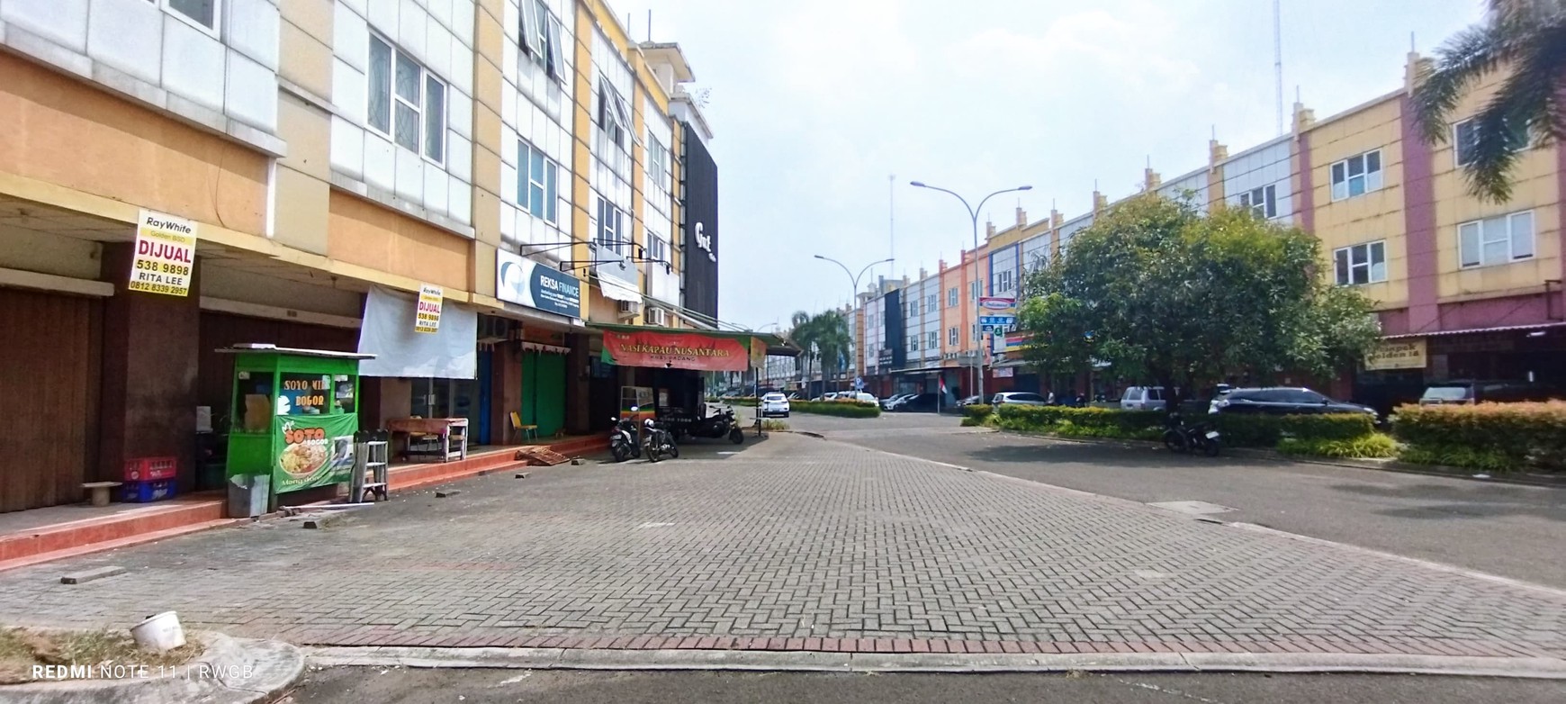 Jual Cepat Gandeng Hook Ruko Golden Boulevard BSD, Strategis, Lokasi Bagus, Siap Pakai