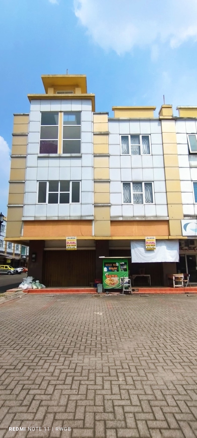 Jual Cepat Gandeng Hook Ruko Golden Boulevard BSD, Strategis, Lokasi Bagus, Siap Pakai