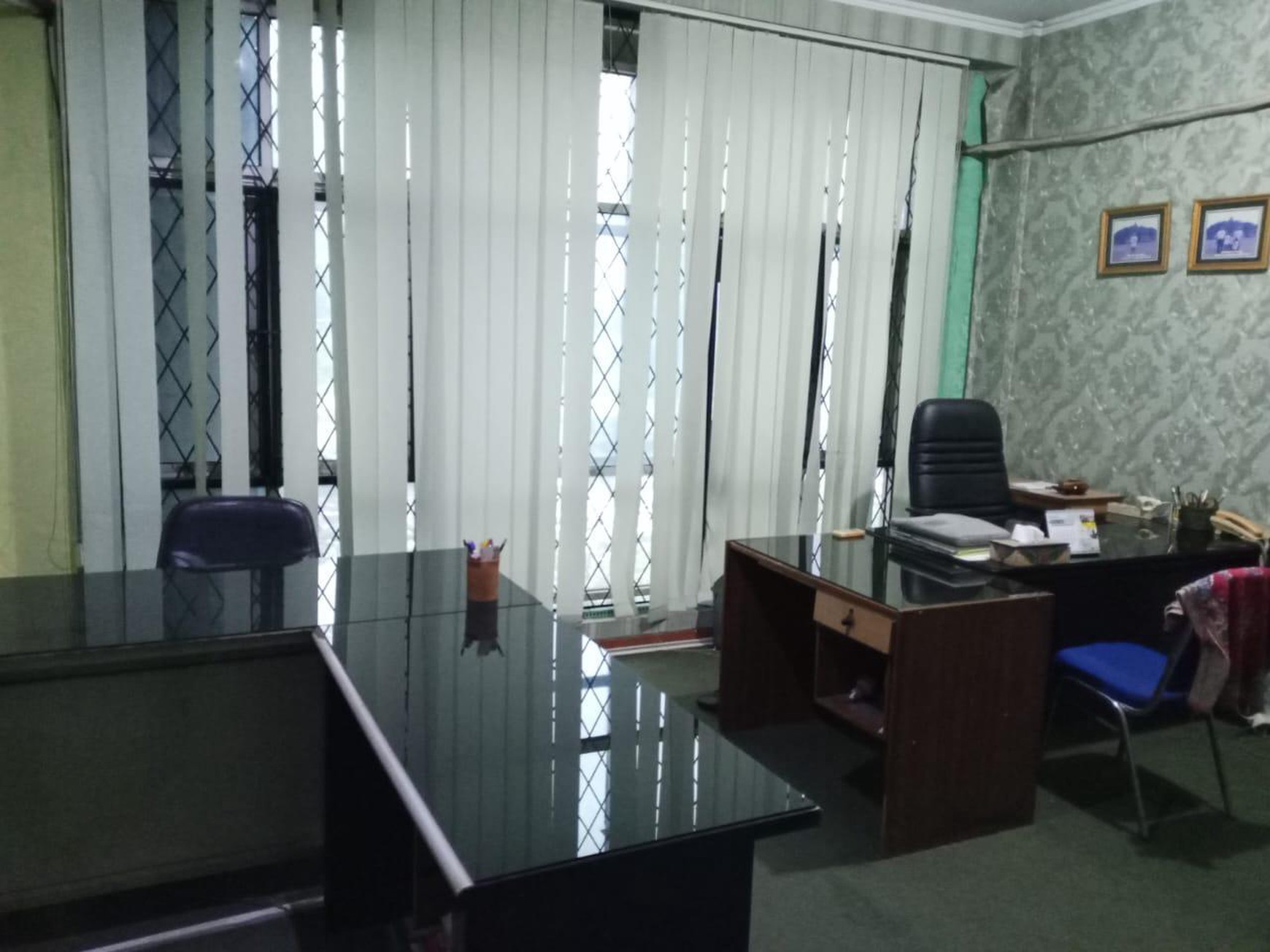 Dijual Cepat Rukan 3 Lantai, Siap Pakai  di Jalan Chairil Anwar, Bekasi Timur