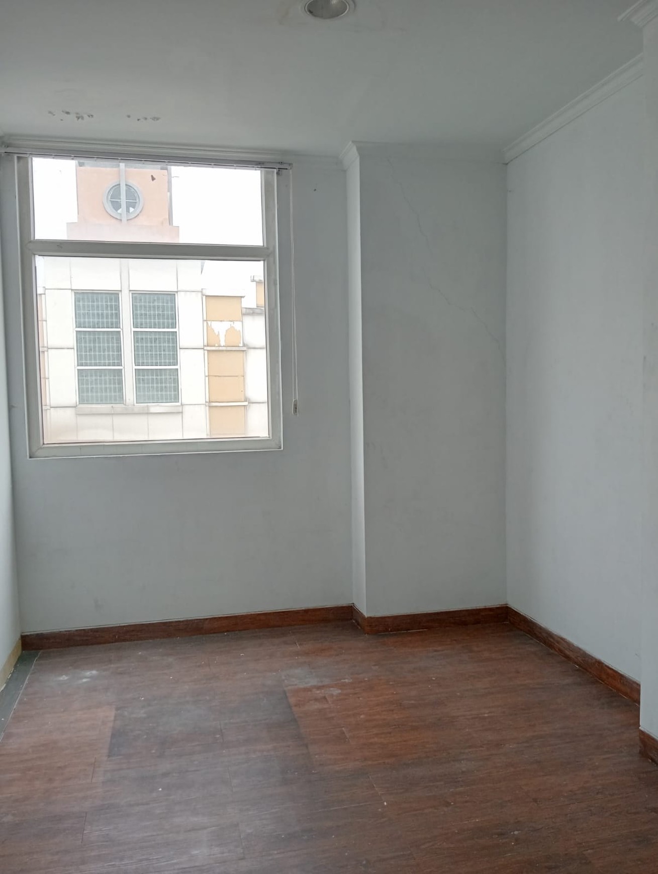 disewa ruko strategis dekat jalan pahlawan seribu golden boulevard bsd city siap huni