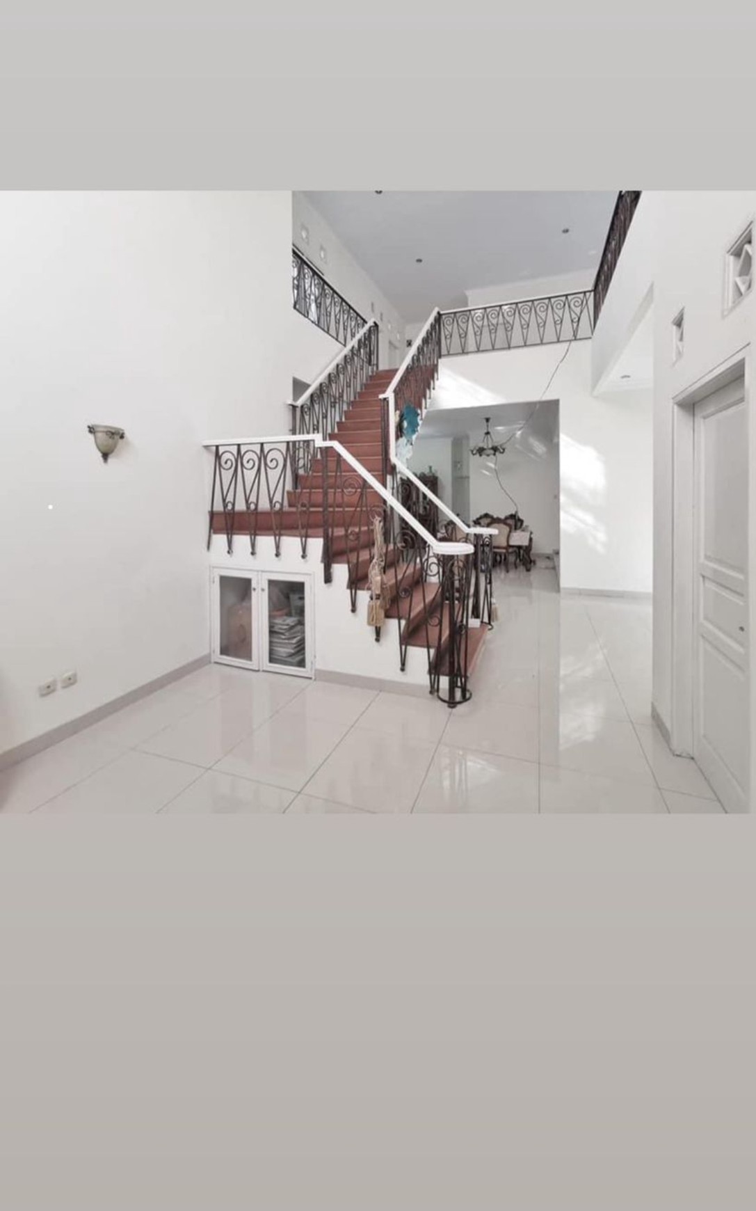 Rumah Cantik, Asri Hijau, Udara Sejuk, Segar, Tenang, Tidak berisik, di Cipayung Jakarta Timur.
