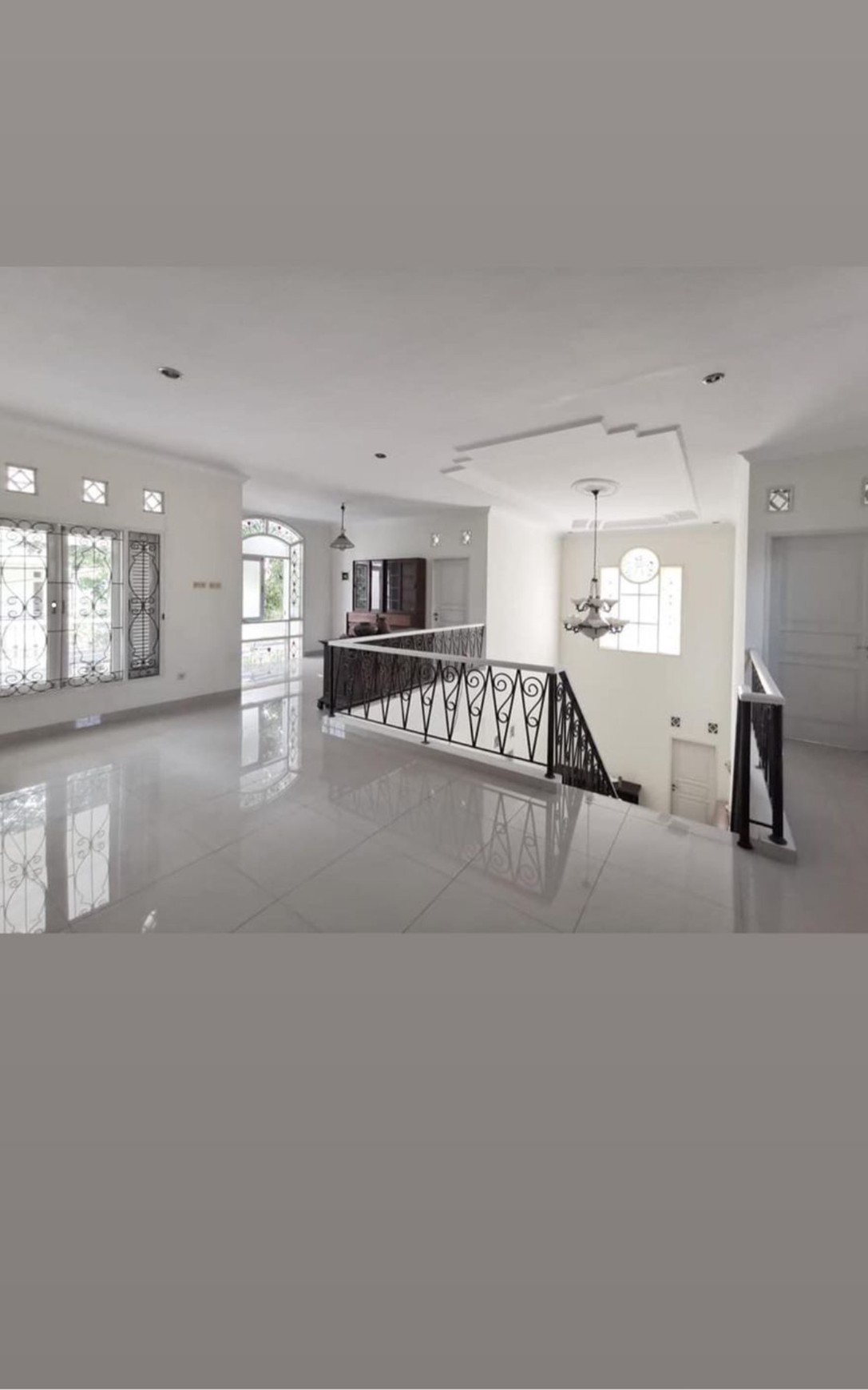Rumah Cantik, Asri Hijau, Udara Sejuk, Segar, Tenang, Tidak berisik, di Cipayung Jakarta Timur.