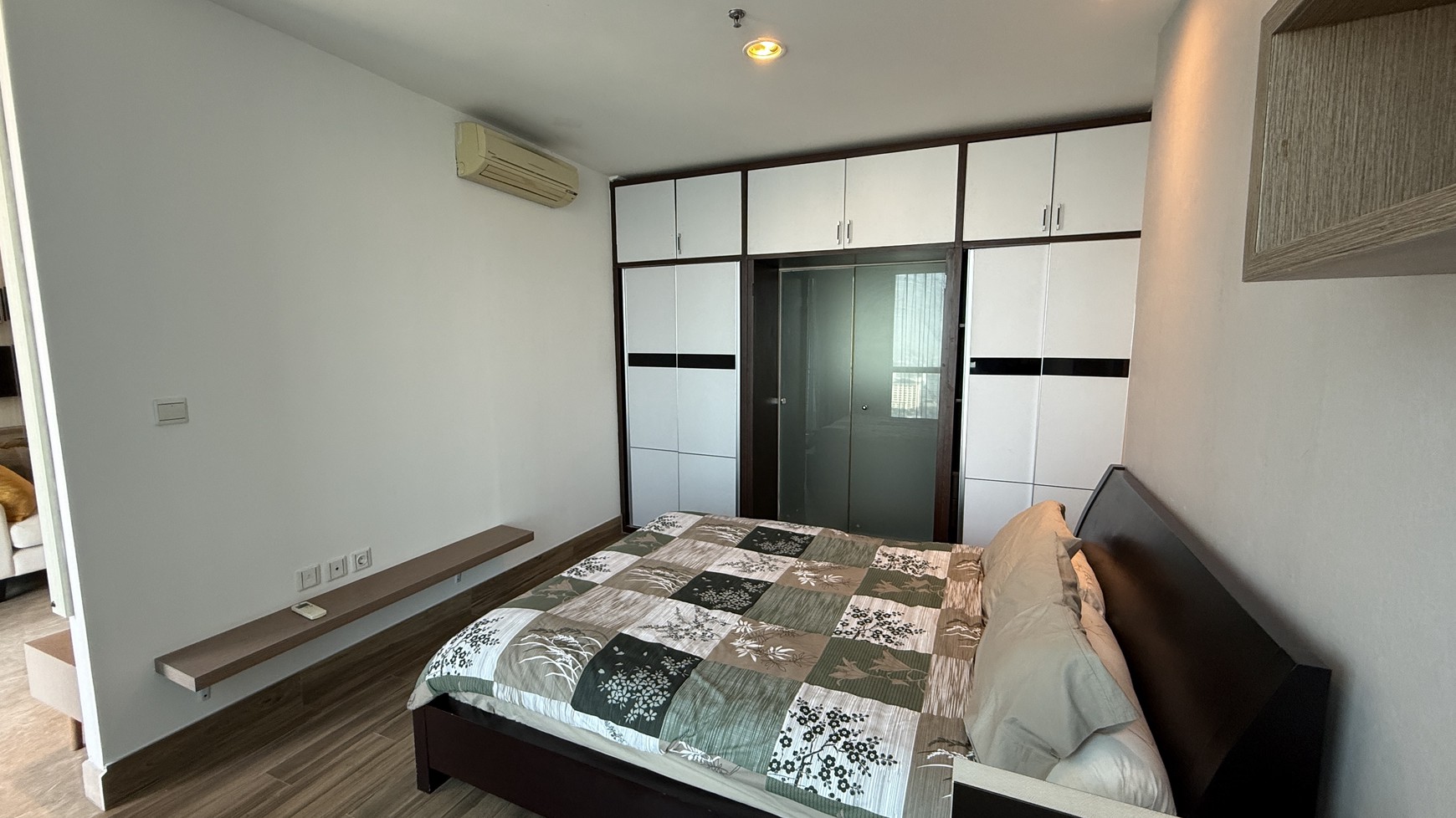 APARTMENT RESIDENCE 8, SENOPATI, JAKARTA SELATAN