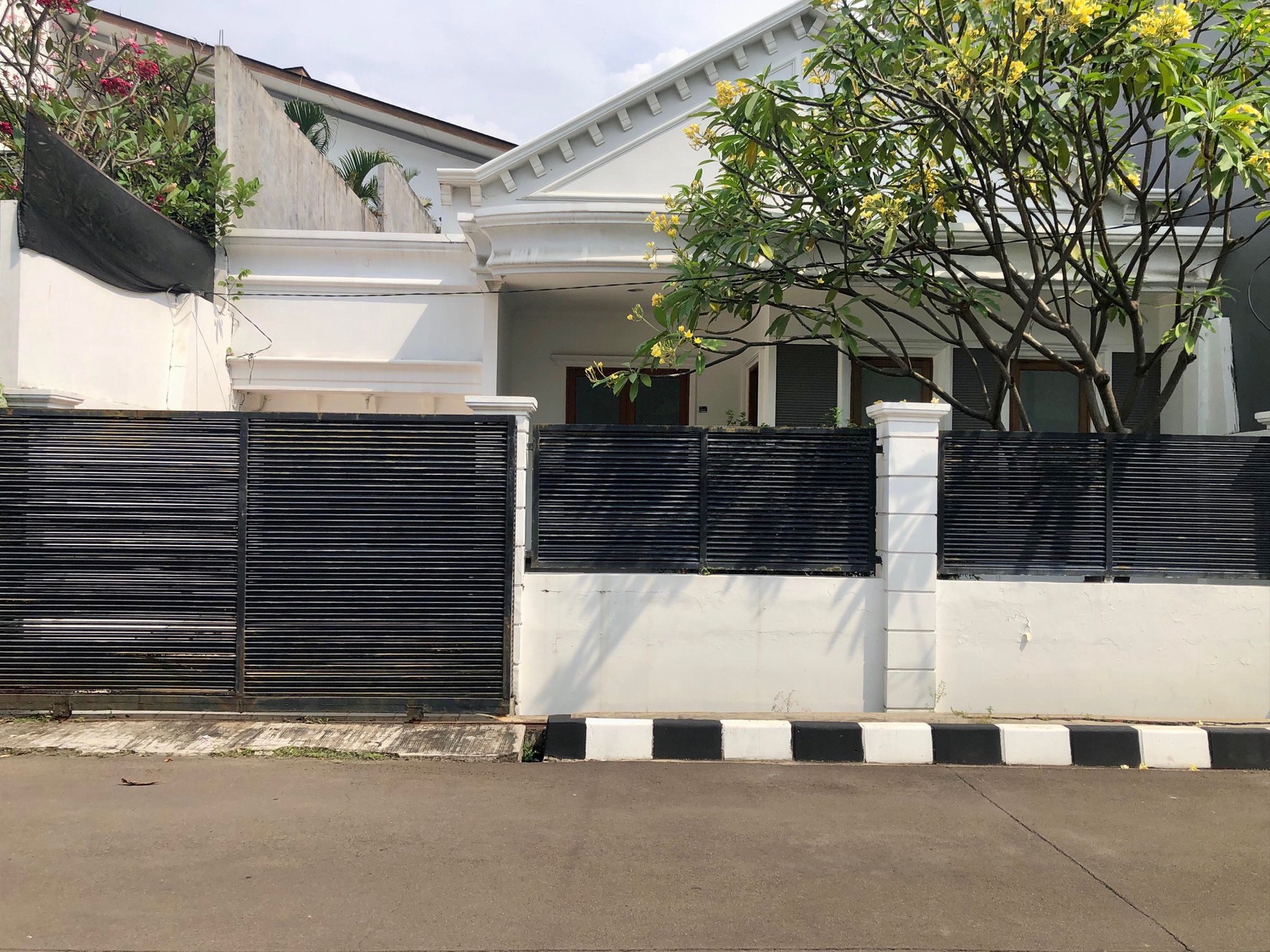 Dijual Rumah Siap Huni di Kelapa Nias, Kelapa Gading - Jakarta Utara
