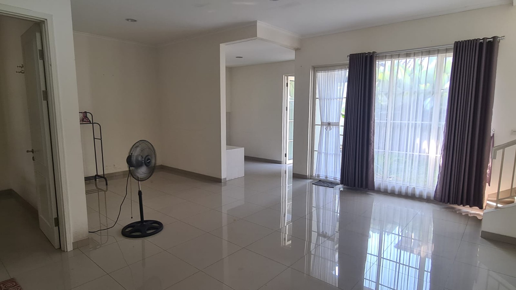 Rumah 2 Lantai di Perumahan Suvarna Sutera Tanggerang