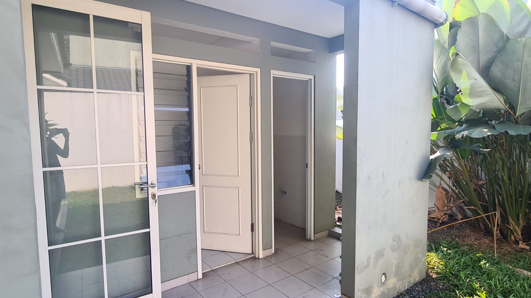 Rumah 2 Lantai di Perumahan Suvarna Sutera Tanggerang