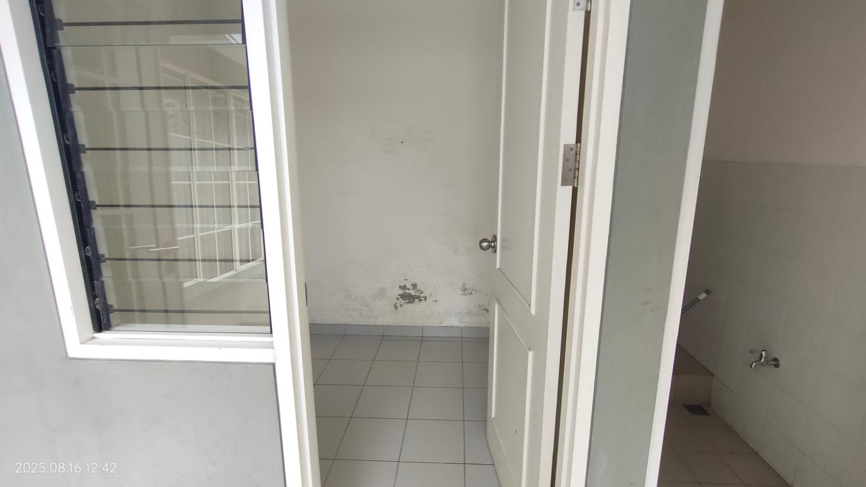 Rumah 2 Lantai di Perumahan Suvarna Sutera Tanggerang