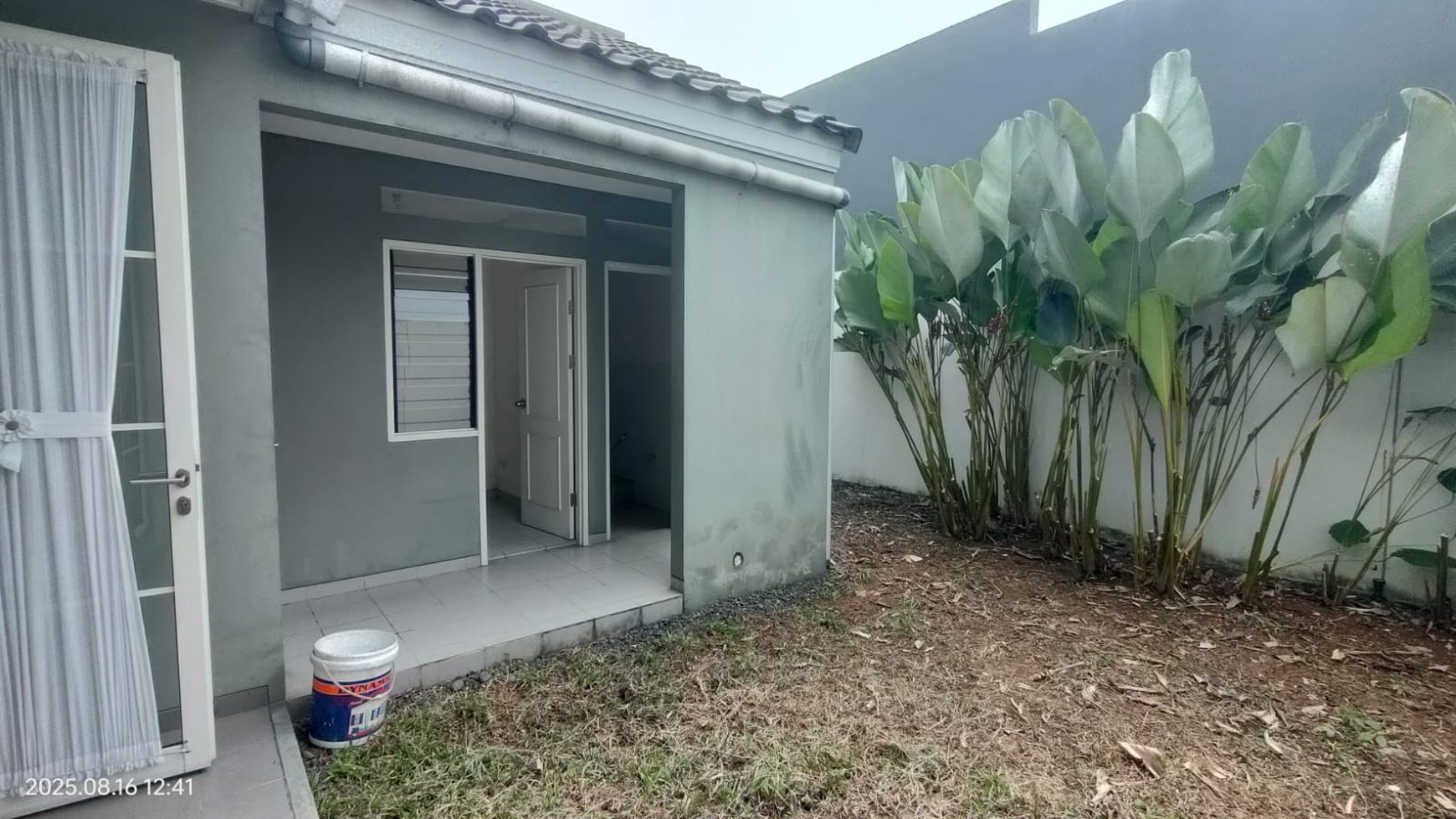 Rumah 2 Lantai di Perumahan Suvarna Sutera Tanggerang