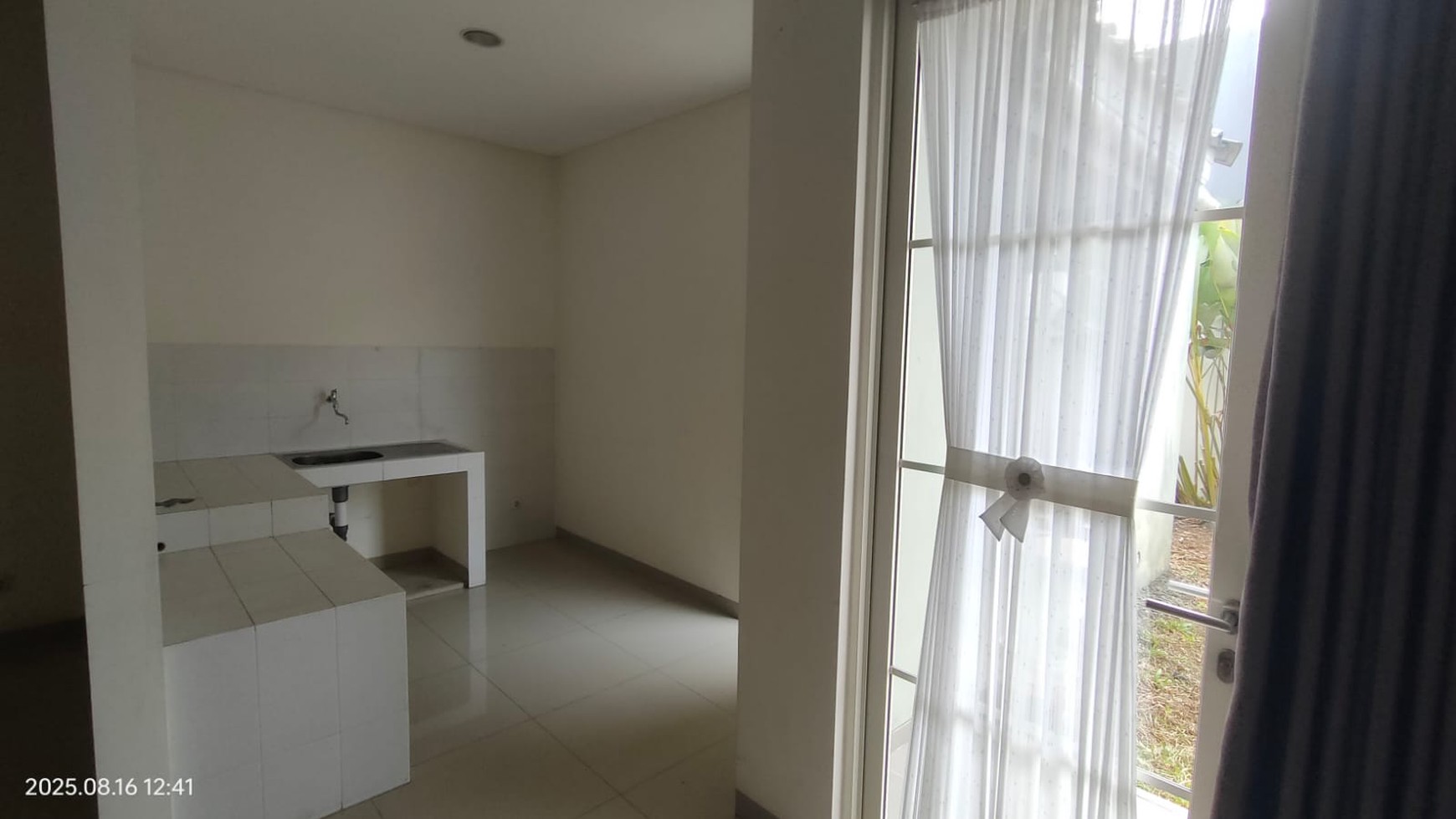 Rumah 2 Lantai di Perumahan Suvarna Sutera Tanggerang