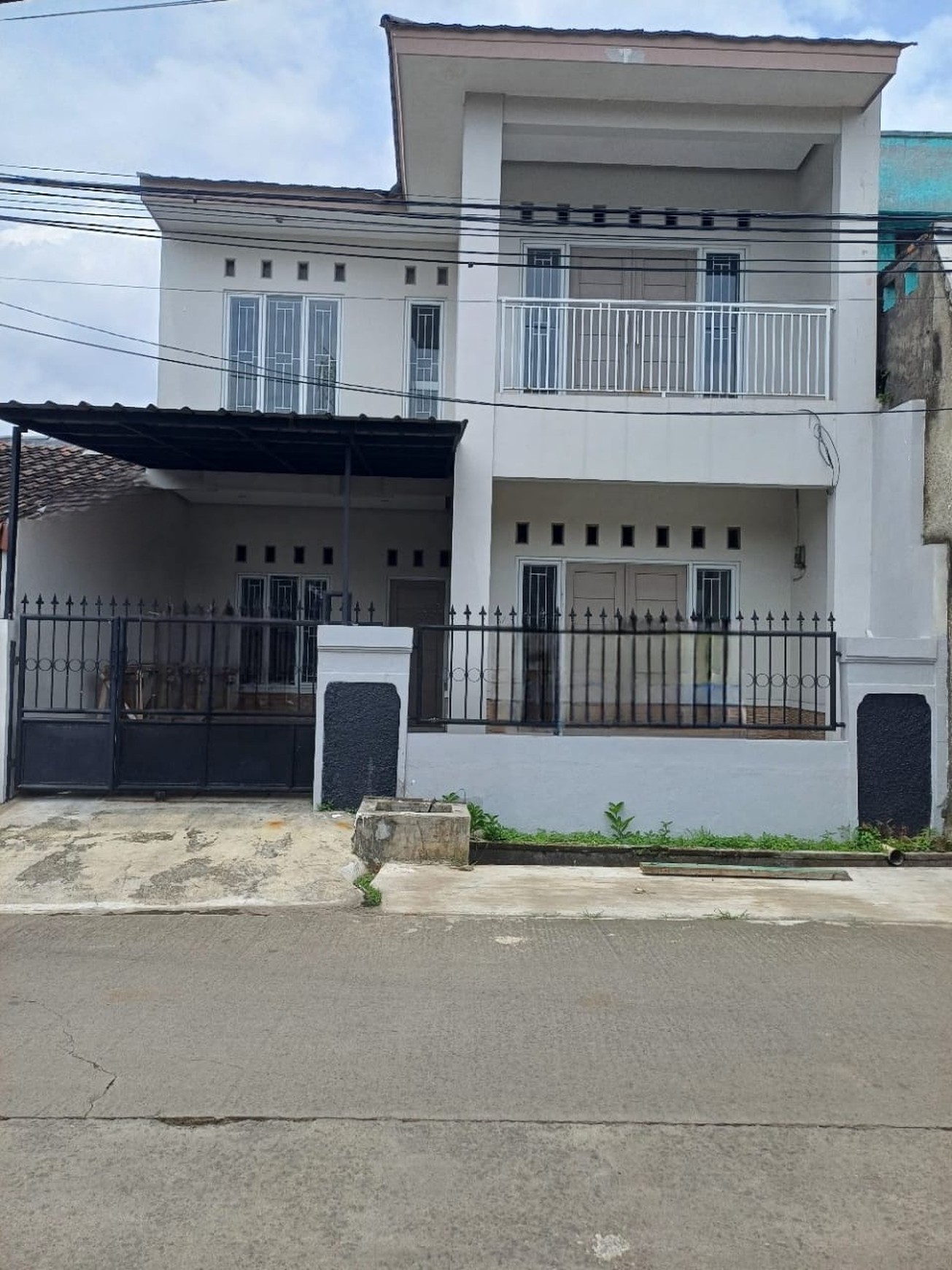 Rumah siap huni di ciputat