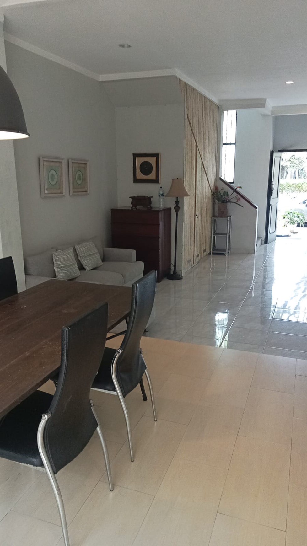 Rumah bagus siap huni di bintaro sektor 9