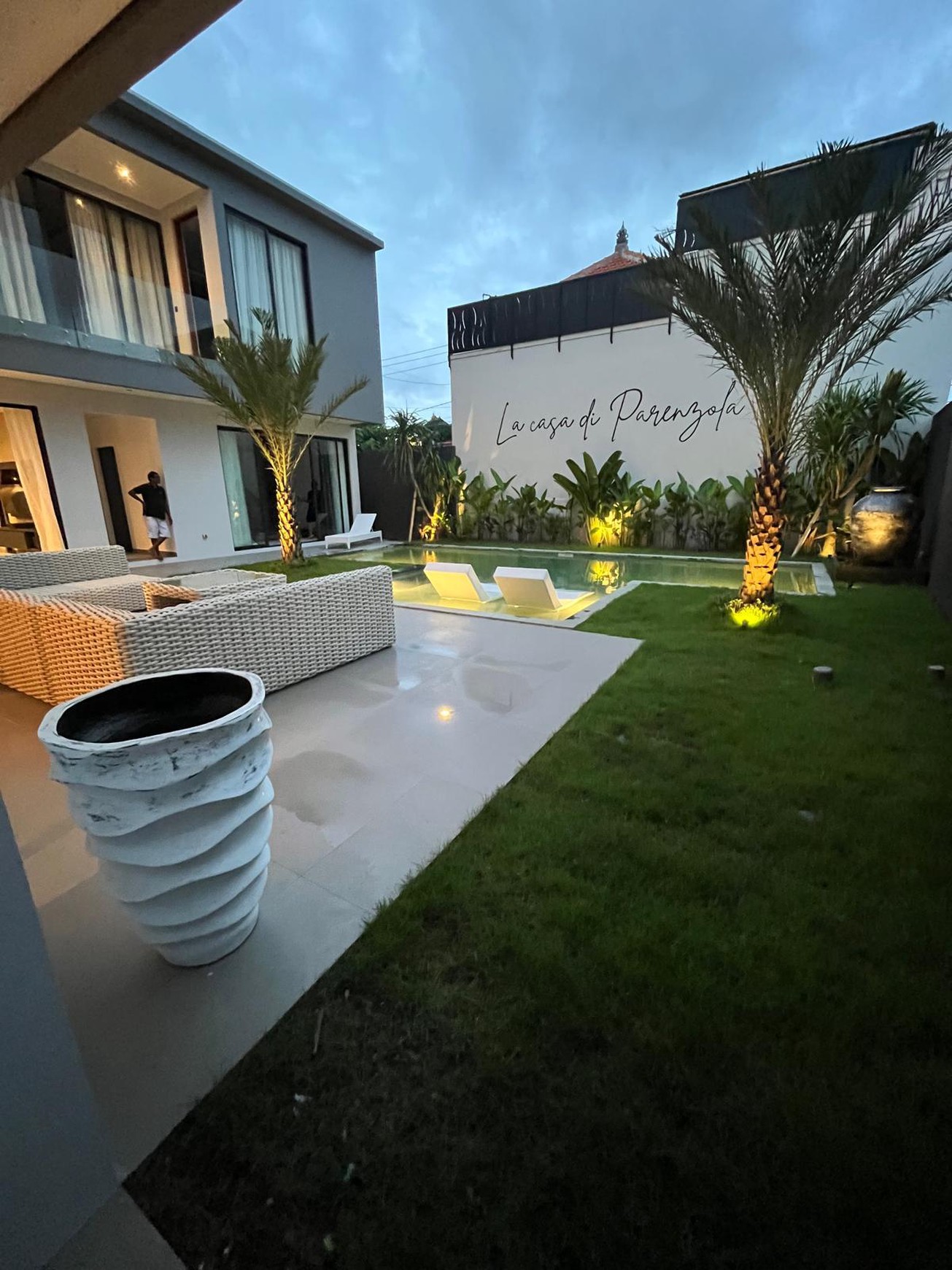 Villa Leasehold Luxurious Kerobokan Bali