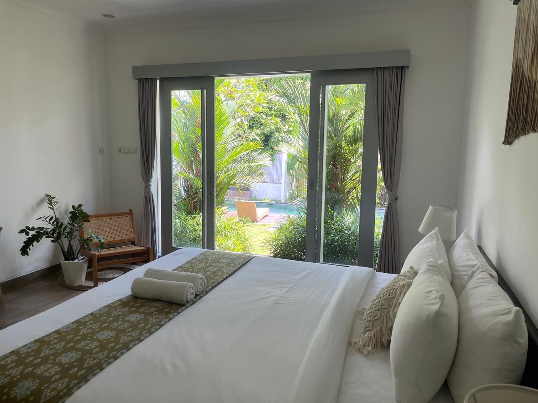 Villa Rental 3 Bedrooms In Pererenan Canggu Bali