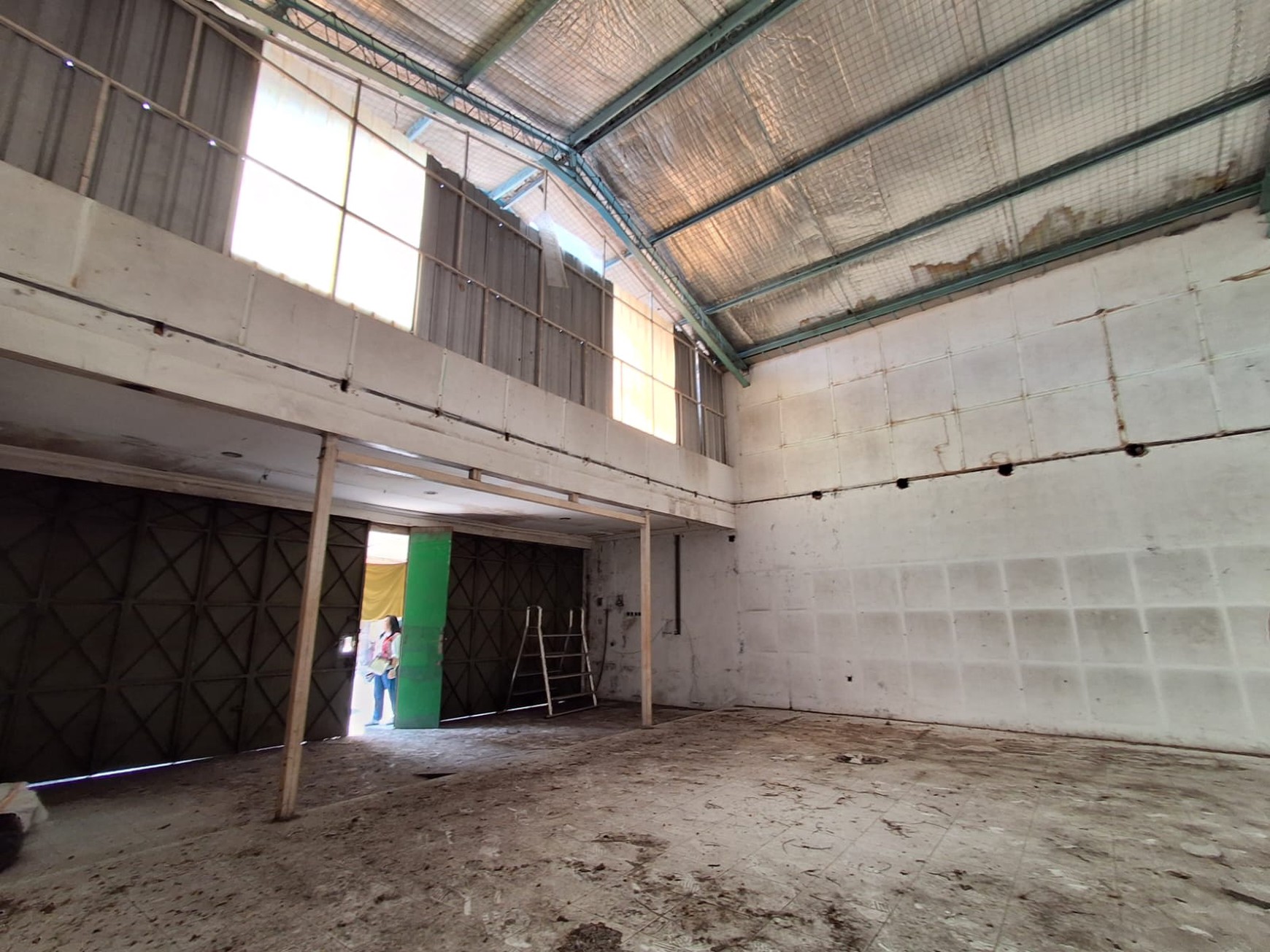 Dijual Ruko 4 - 1 lantai Lokasi Strategis di Gajahan solo