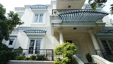 Rumah Mewah Disewakan di Mampang Prapatan Jaksel