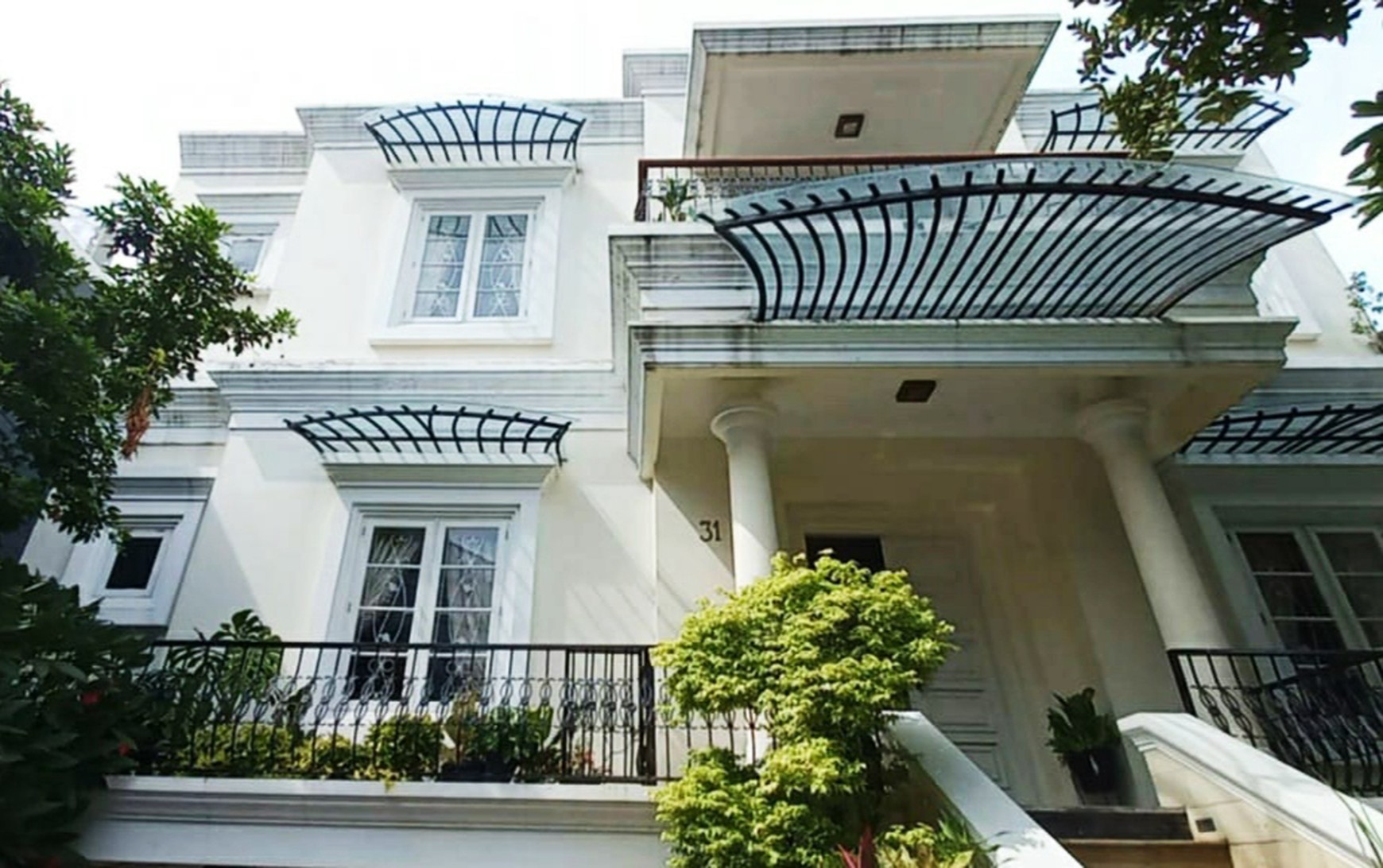 Rumah Mewah Disewakan di Mampang Prapatan Jaksel