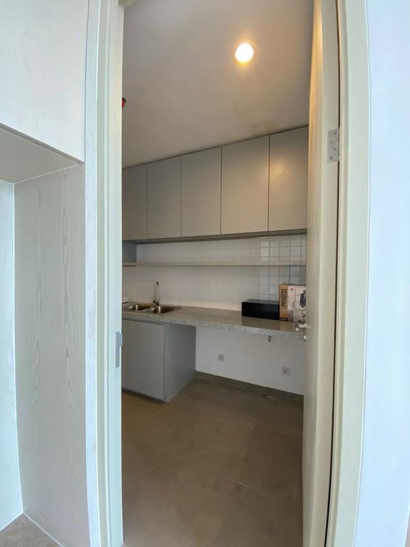 Dijual Cepat! Apartemen Izzara - South Tower, Jakarta Selatan