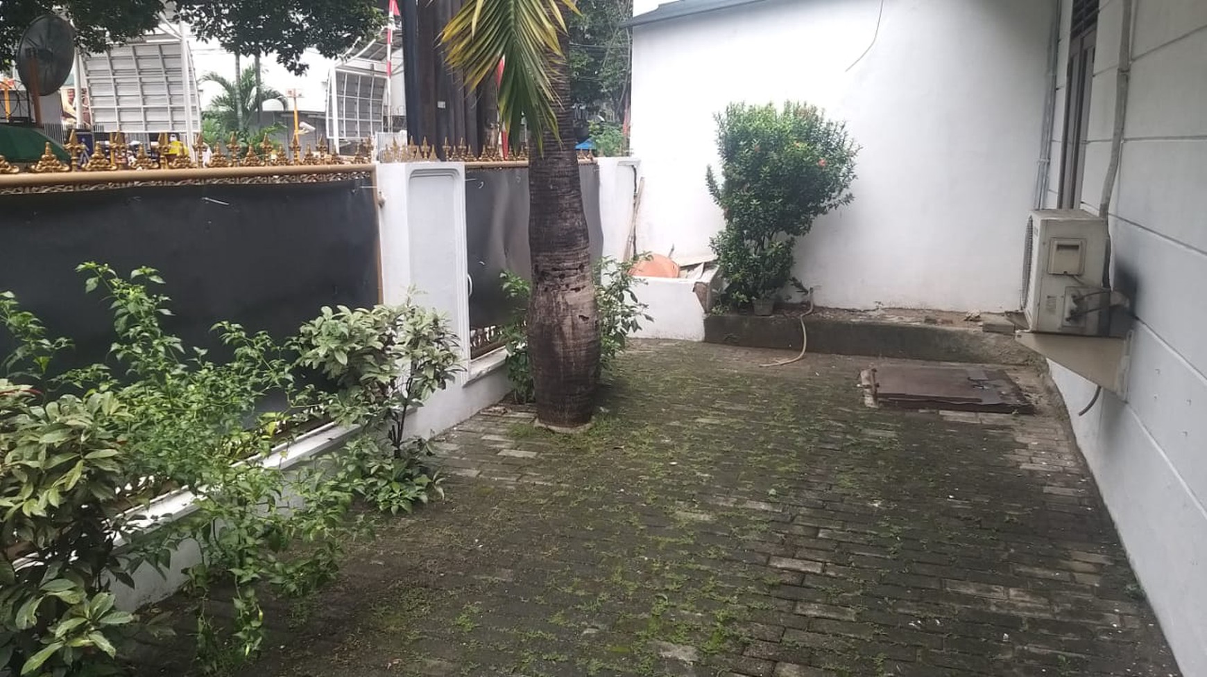 Rumah 1 1/2 Lantai Disewakan di Tebet Jaksel