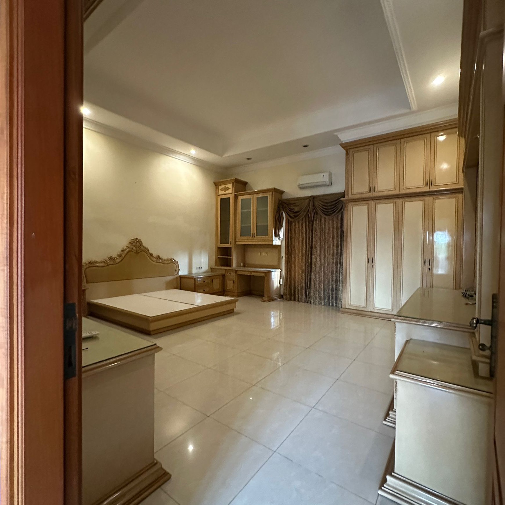 Dijual 400 M2 Rumah Margorejo Indah Surabaya Timur Dekat Raya Jemursari, Plaza Marina, Raya Prapen, Ubaya Tenggilis Mejoyo