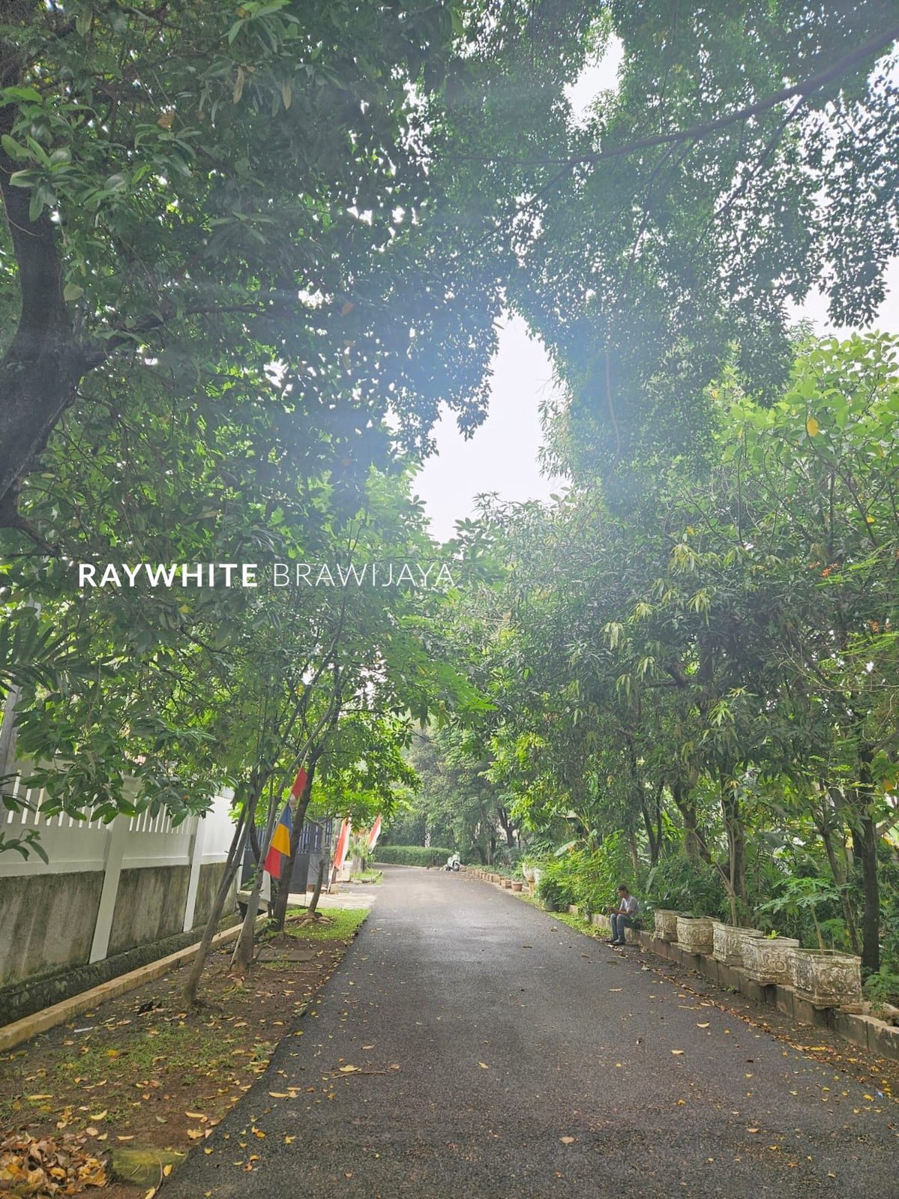 Rumah Siap Huni Lingkungan Tenang Area Kemang Dalam