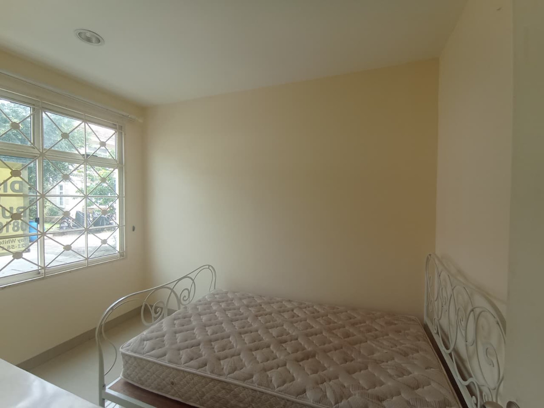 Disewakan Townhouse di Taman Paris 1 - Lippo Karawaci Utara Tangerang