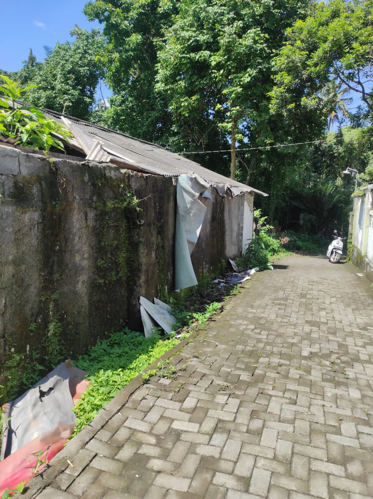 Tanah Luas 917 Meter Persegi Lokasi Startegis Dekat RS Grasia Pakem Sleman 