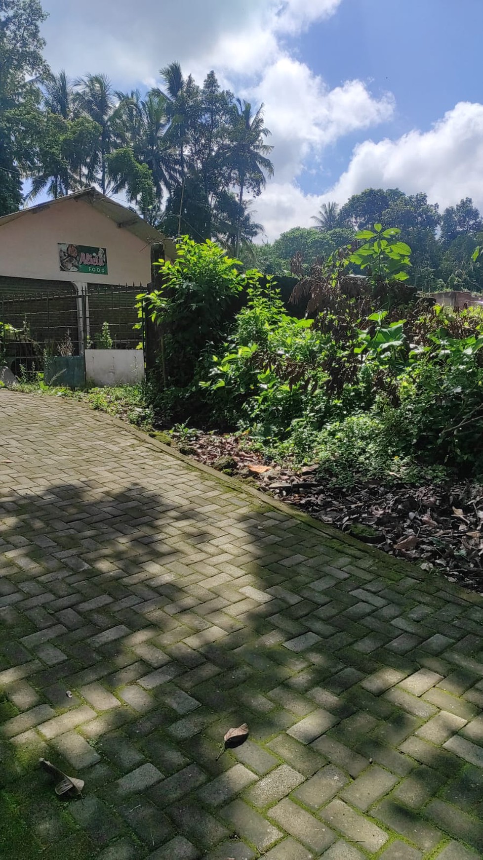 Tanah Luas 917 Meter Persegi Lokasi Startegis Dekat RS Grasia Pakem Sleman 