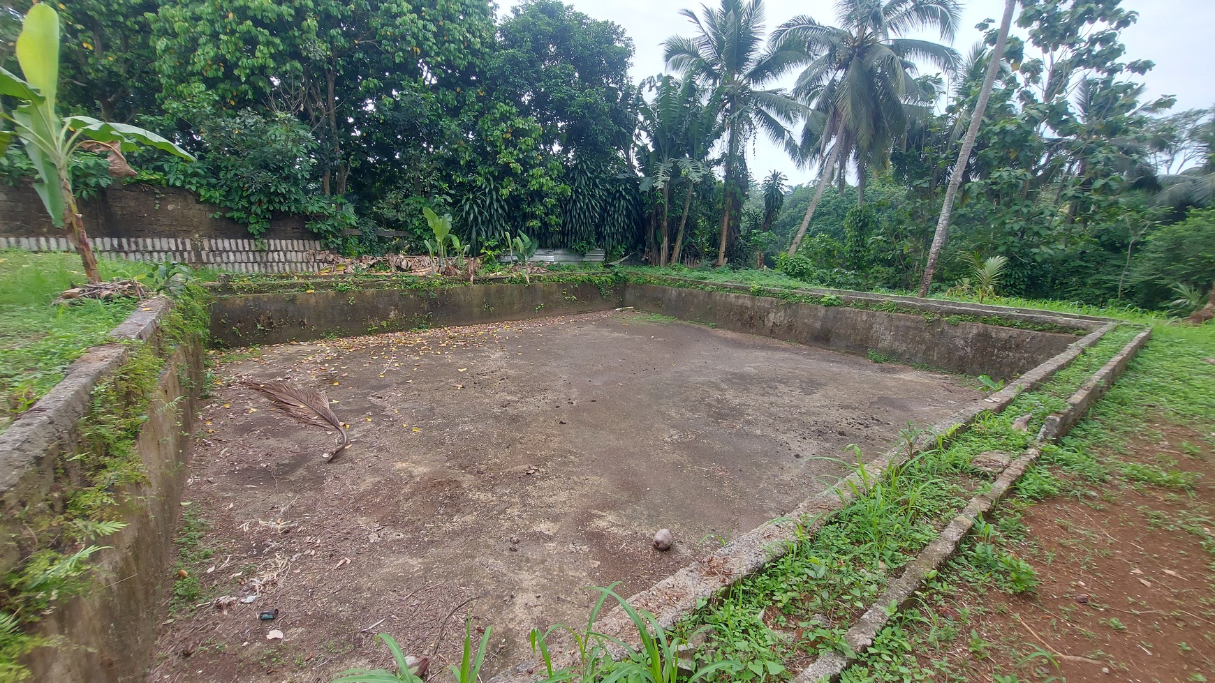 Rumah 2 Lantai LT. 3.400 m di Daerah Tajur Halang Bogor dengan Pemandangan Asri