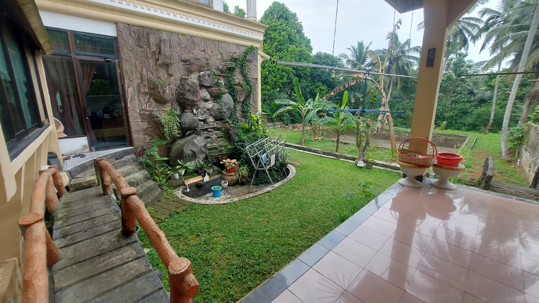 Rumah 2 Lantai LT. 3.400 m di Daerah Tajur Halang Bogor dengan Pemandangan Asri
