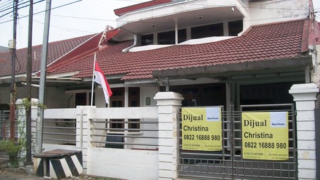 Rumah di Kutisari Indah Utara Surabaya Selatan, 2 Lantai, Bagus + Terawat, Row Jalan Lebar, SHM, Hadap Utara - CT -