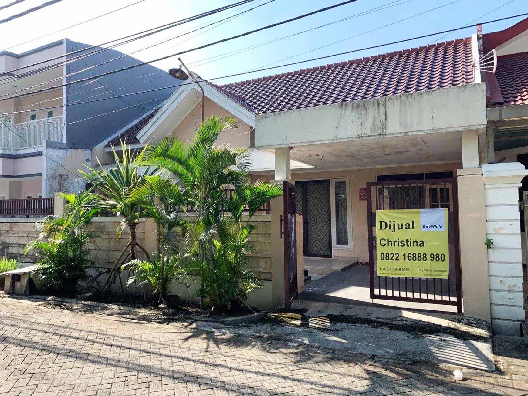 Rumah di Kutisari Indah Utara Surabaya Selatan, Bagus + Terawat, Row Jalan Lebar, Siap Huni - CT -
