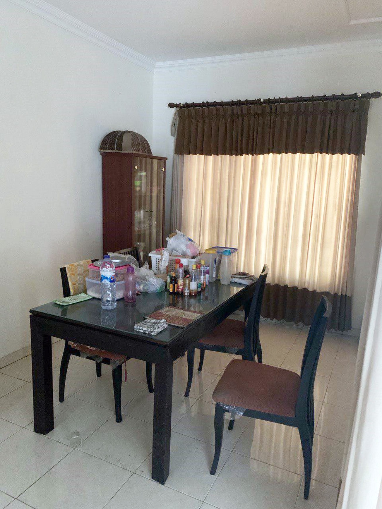 Rumah di Kutisari Indah Utara Surabaya Selatan, Bagus + Terawat, Row Jalan Lebar, Siap Huni - CT -