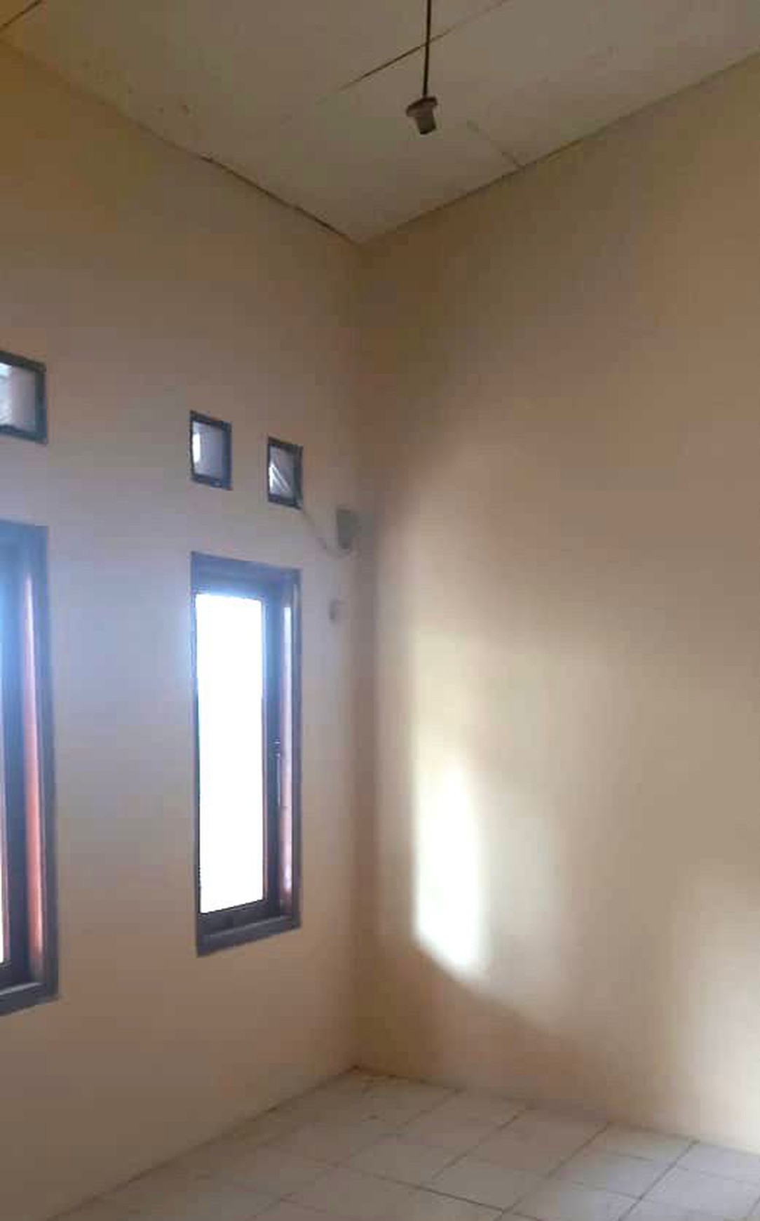 Rumah Bagus Di Jl Mawar Pondok Ranji Tangerang Selatan