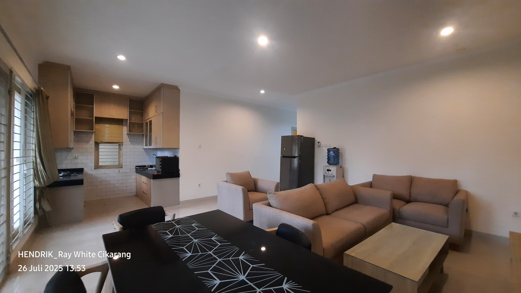 RUMAH BAGUS DAN LUAS FULL FURNISHED DI LOKASI STRATEGIS DALAM CLUSTER DAGO VILLAS LIPPO CIKARANG DEKAT DENGAN BERBAGAI FASILITAS PUBLIK