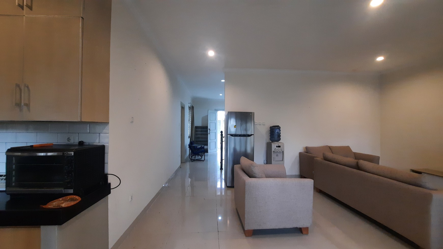 RUMAH BAGUS DAN LUAS FULL FURNISHED DI LOKASI STRATEGIS DALAM CLUSTER DAGO VILLAS LIPPO CIKARANG DEKAT DENGAN BERBAGAI FASILITAS PUBLIK