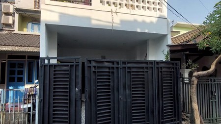 Rumah Bagus Di Salvia BSD Tangerang Selatan
