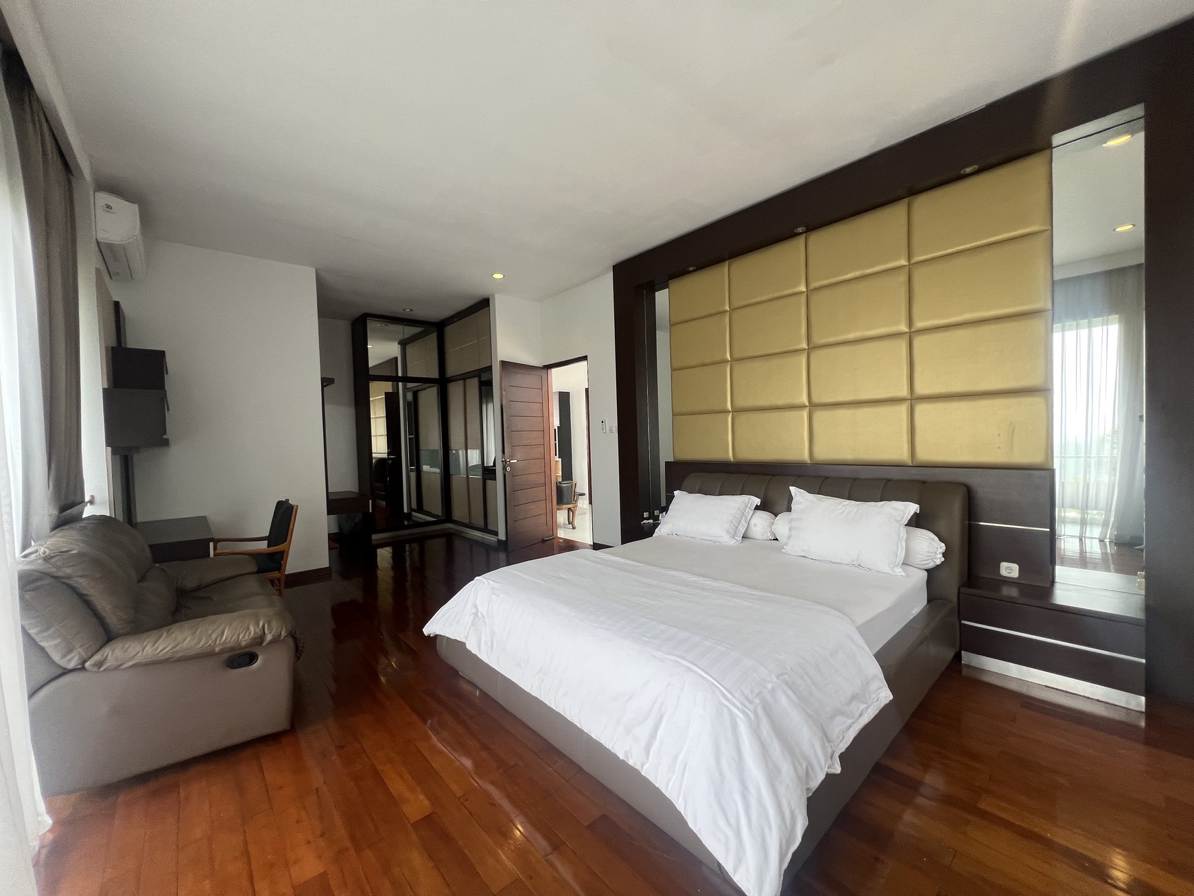 Dijual Rumah Villa Siap Pakai di Resor Dago Pakar