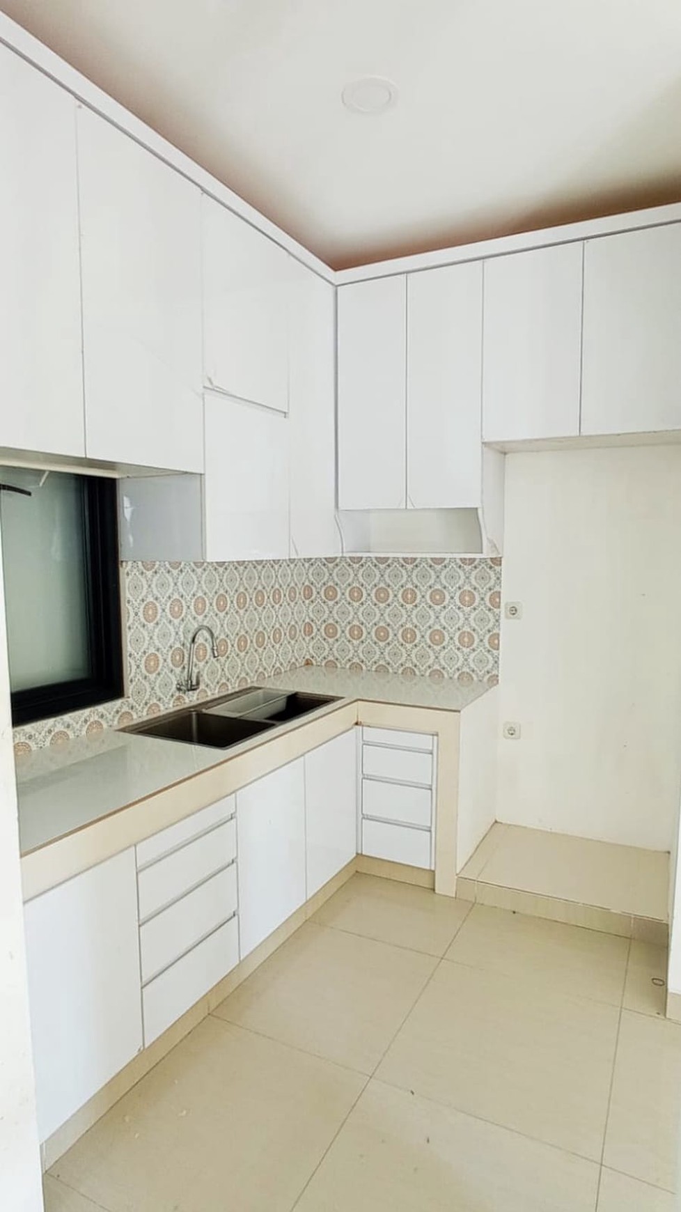 Rumah Bagus Di Cavana Residence Bintaro Rengas Tangerang Selatan