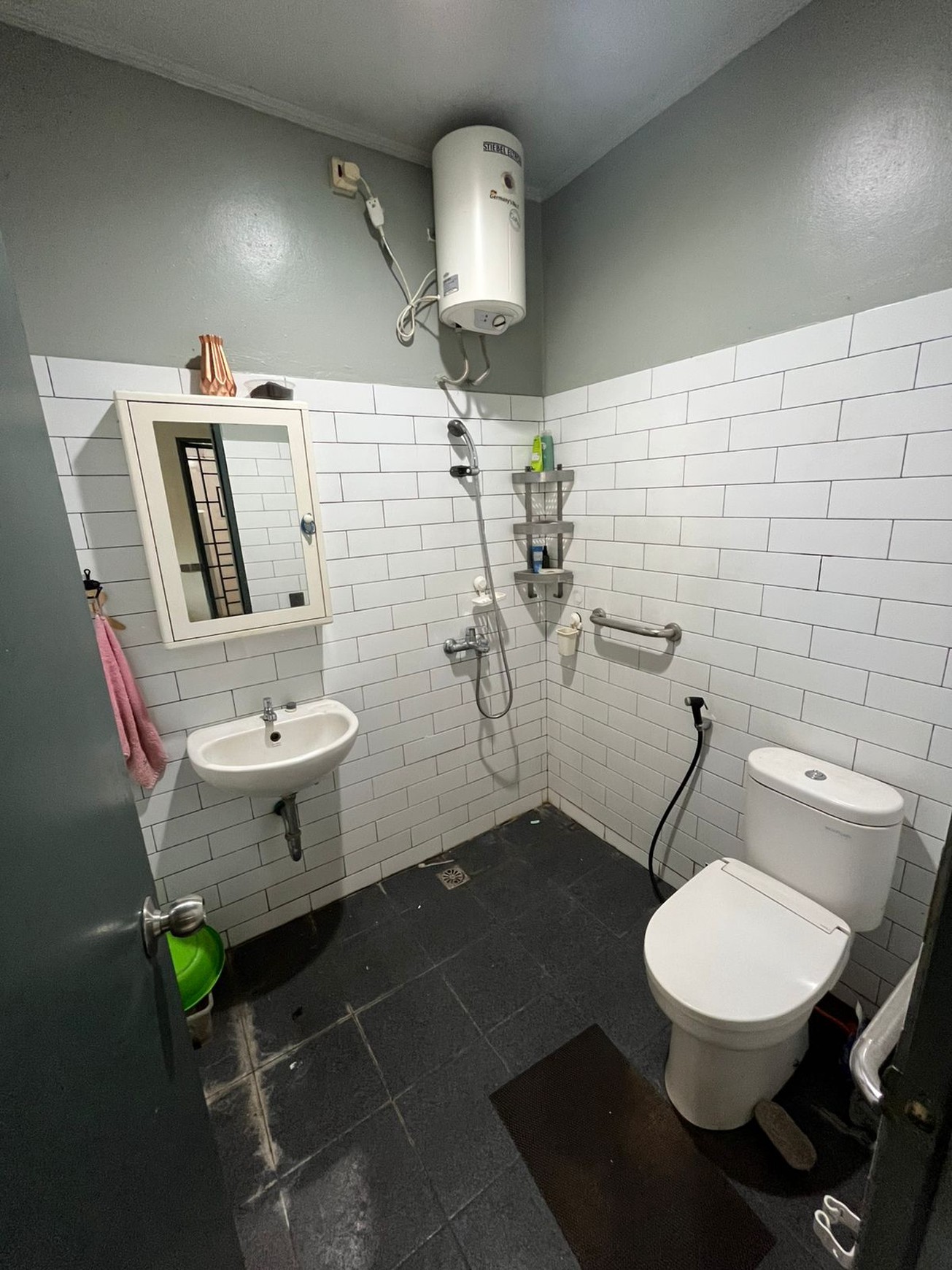 Dijual Townhouse di Taman Ayu Siap Huni ,Lippo Karawaci -Tangerang