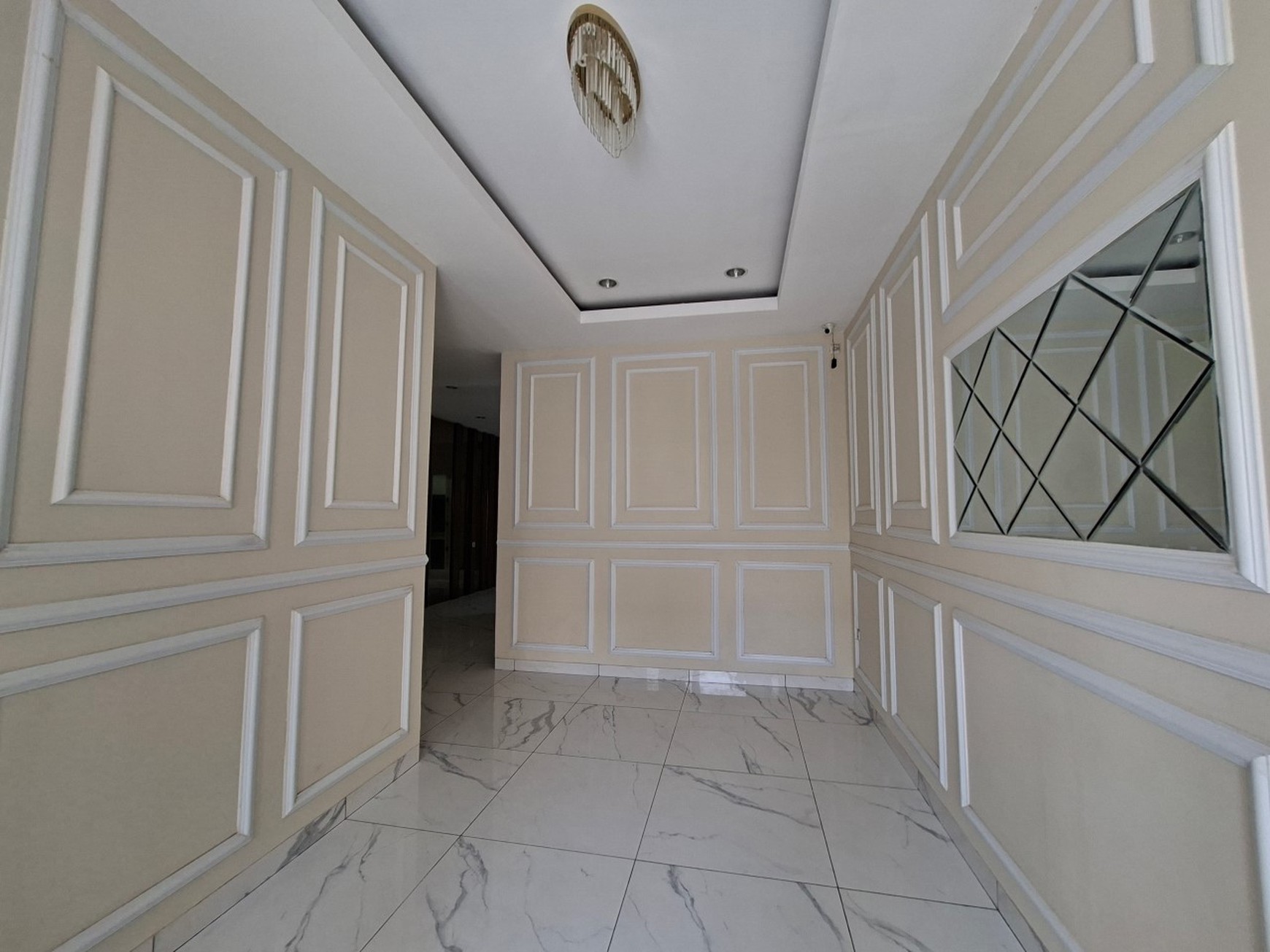 Rumah Janur Hijau, Kelapa Gading