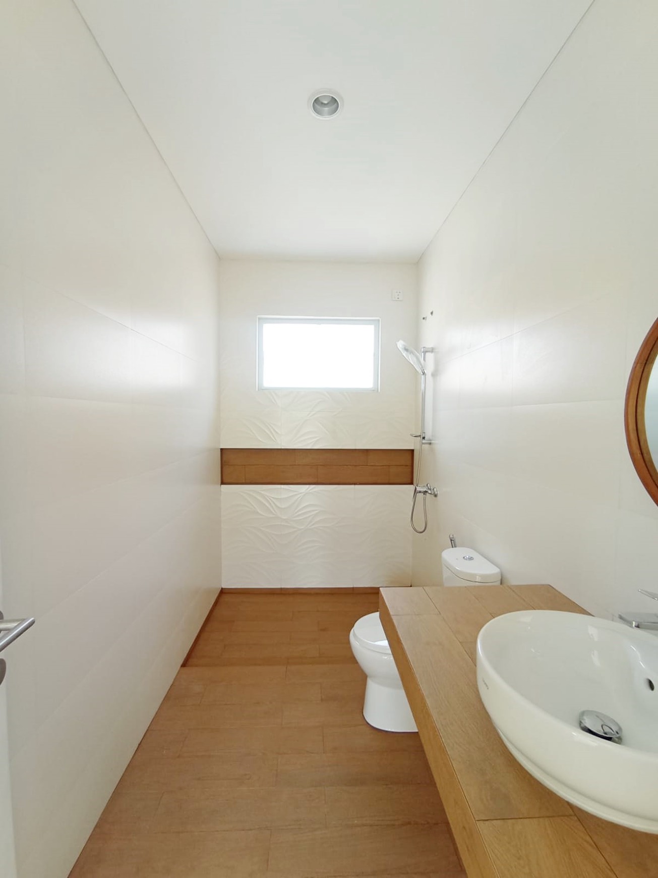 jual cepat rumah di Jalan Riau Lippo Karawaci strategis kondisi rapih siap huni