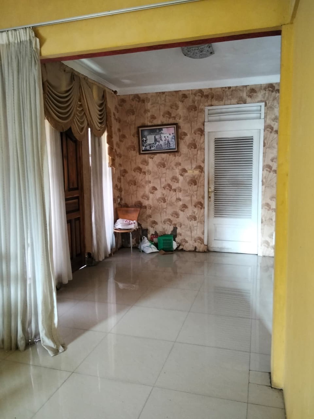 Rumah 2 Lantai di Pondok Cabe Lokasi Strategis Akses Mudah ke Pintu Tol