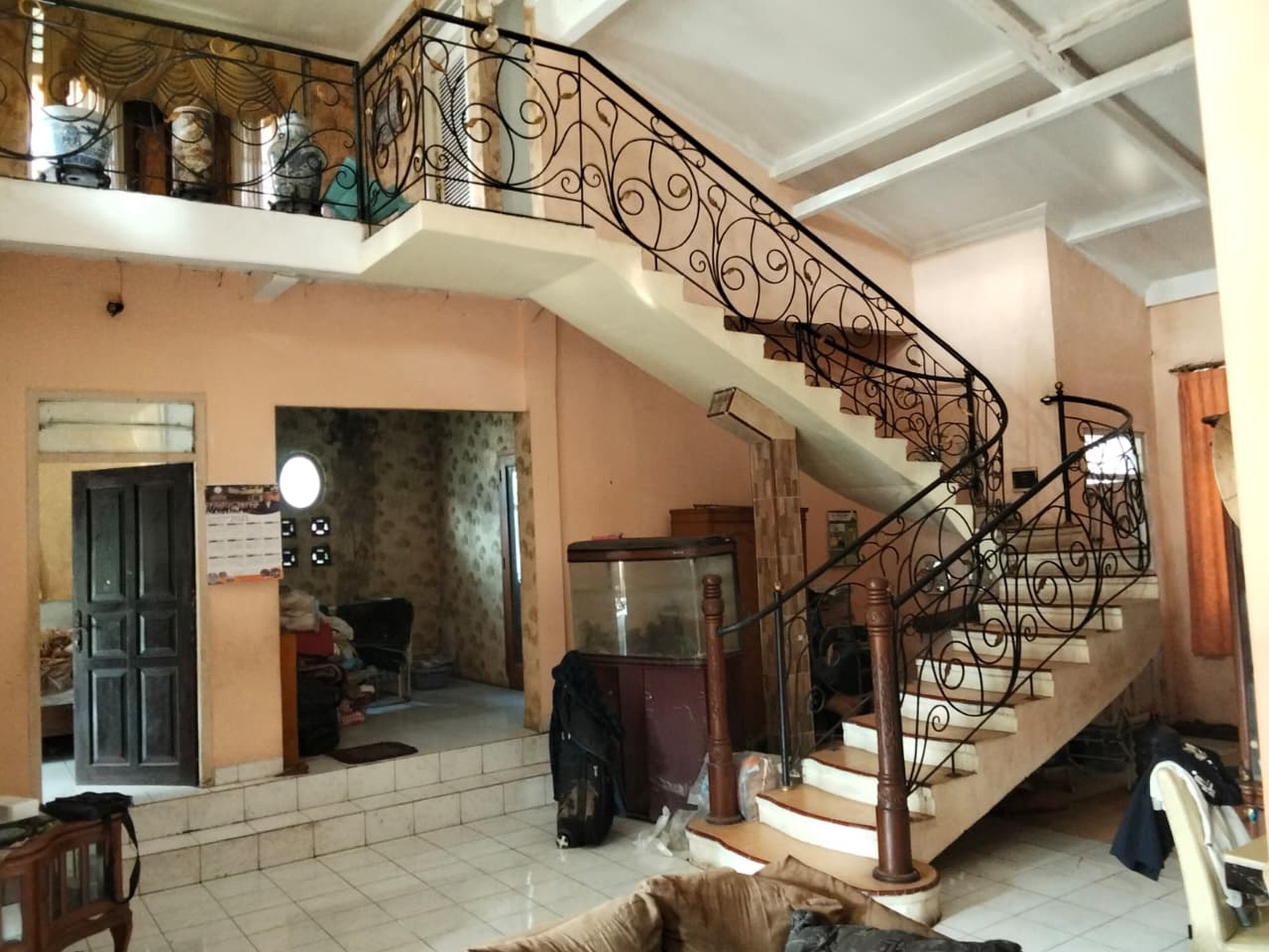 Rumah 2 Lantai di Pondok Cabe Lokasi Strategis Akses Mudah ke Pintu Tol